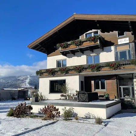 Alp Haus Grossglockner 푸슈안데르글로크네르스트라세