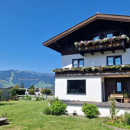شقة Alp Haus Grossglockner